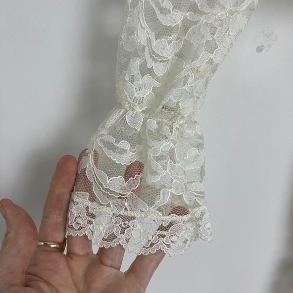 Vintage Girl's First Communion Cream Tiered All Lace Attached Necklace Dress S/M - Picture 8 of 9